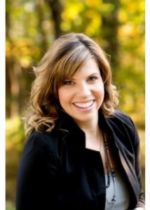 Lindsay_Howes_profile-214×300