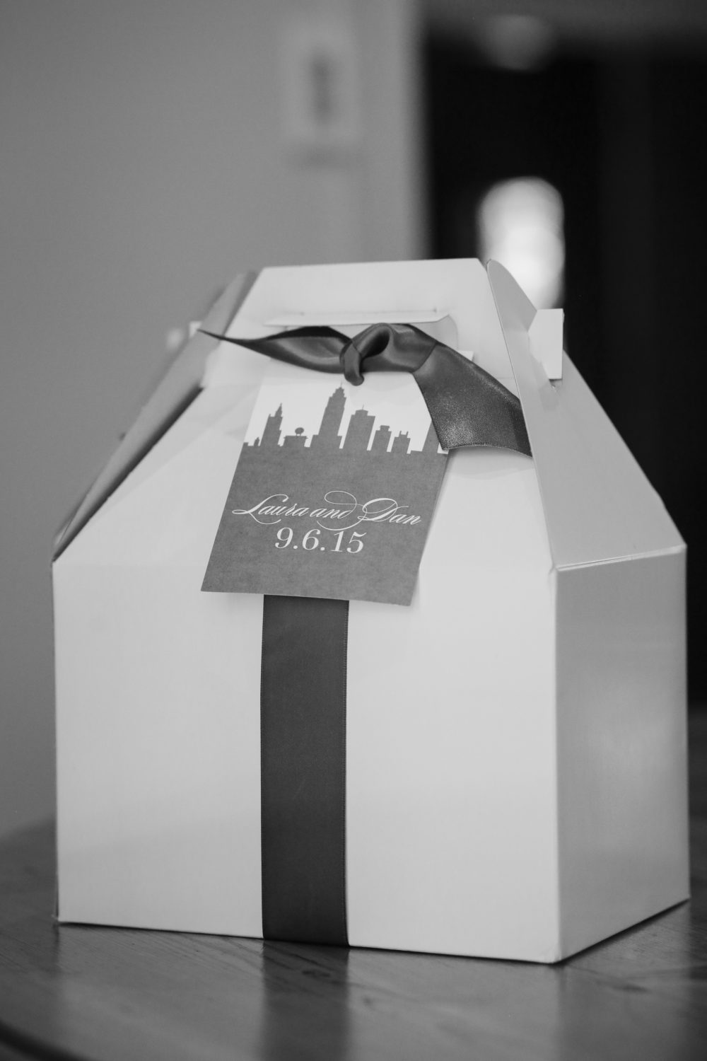 personalized wedding party gifts