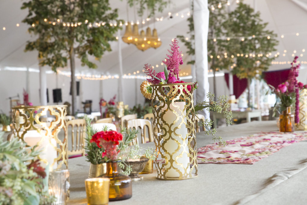 gold wedding decor
