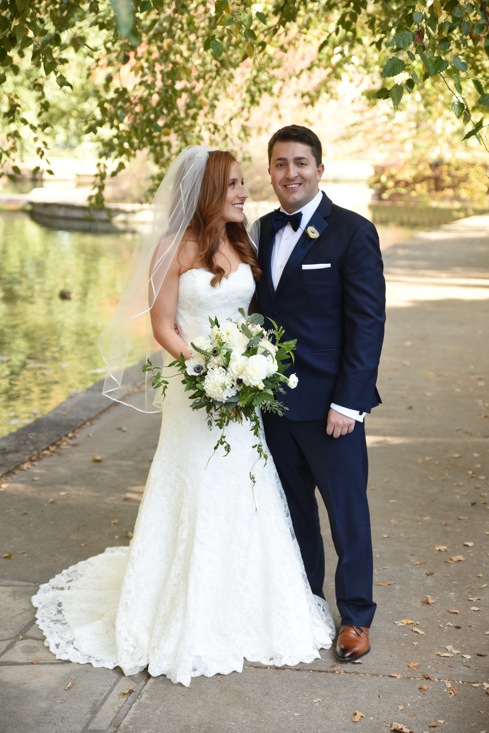 Real Weddings: Carrie + Stephen – Classic Kansas City Wedding at the Historic Hobbs Building