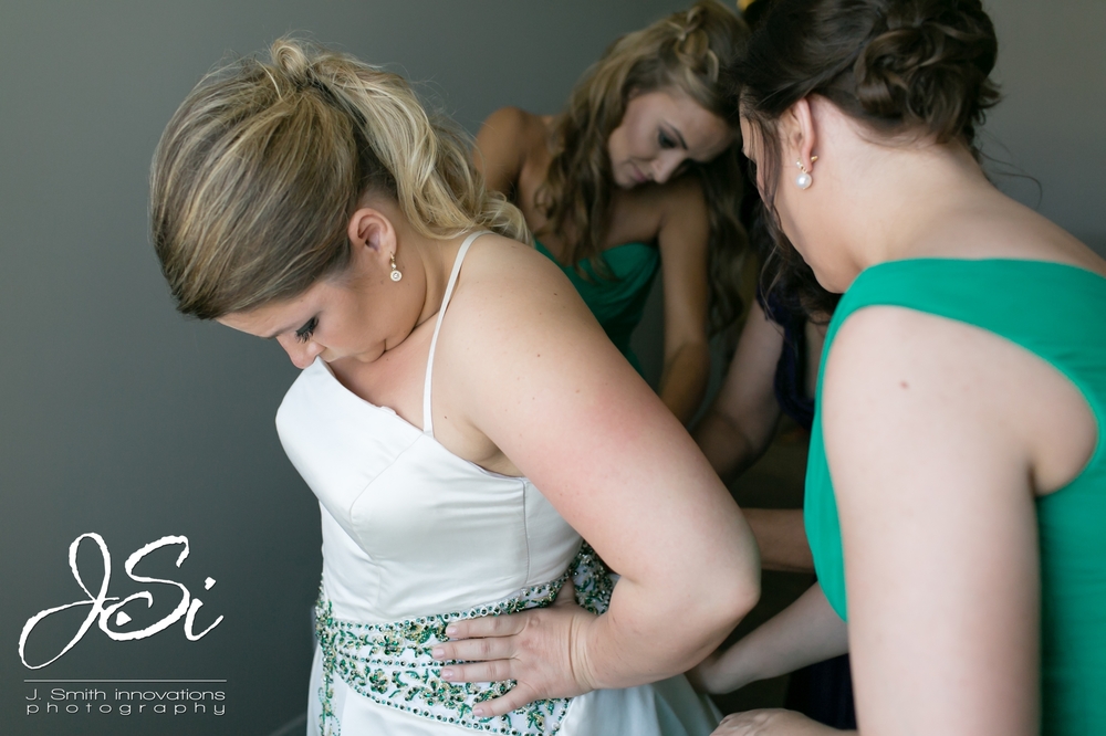 emerald wedding color modern