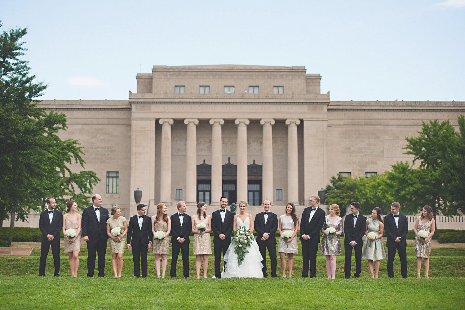 modern kansas city wedding Nelson Atkins art gallery