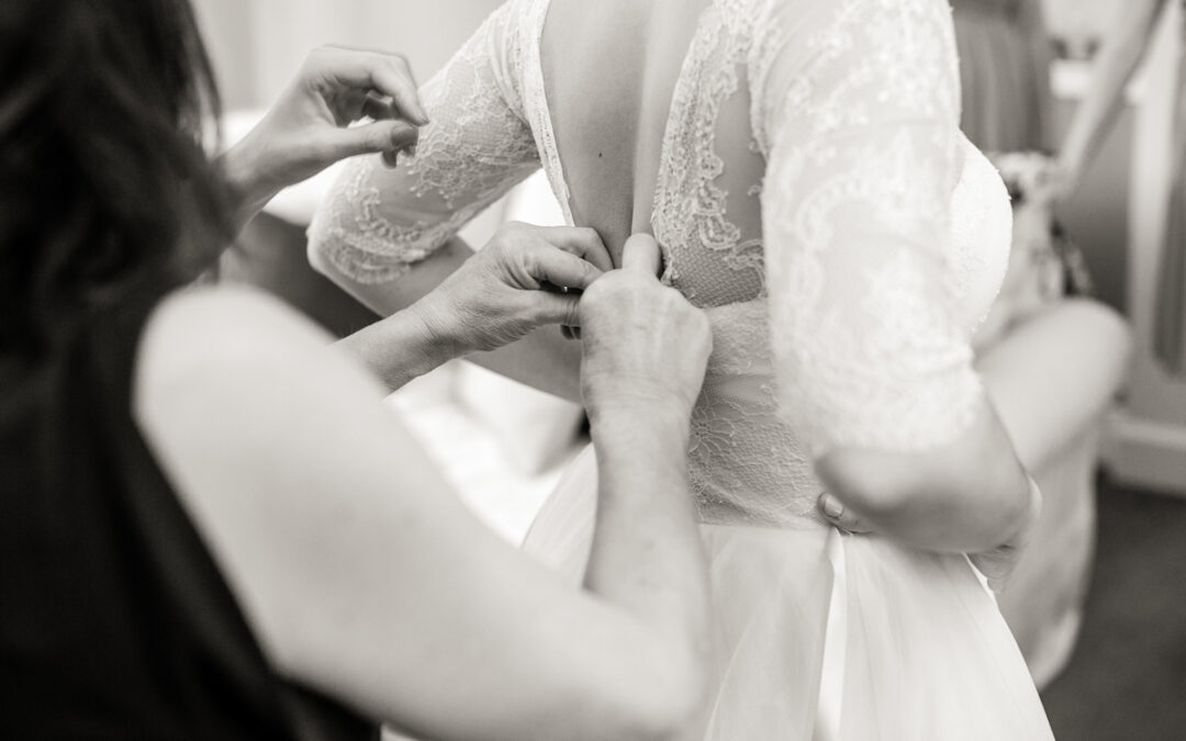 Rachelle + Ben Natural Kansas City Wedding