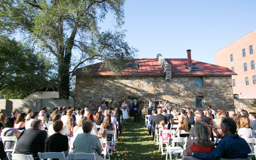 Rachelle + Ben Natural Kansas City Wedding