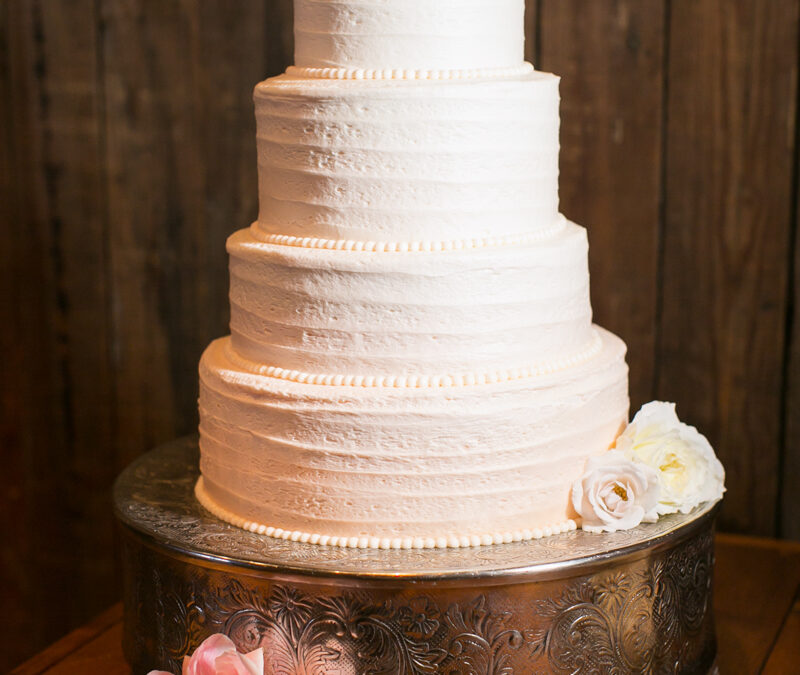 Melanie + Bryan – Romantic Hobbs Building Wedding