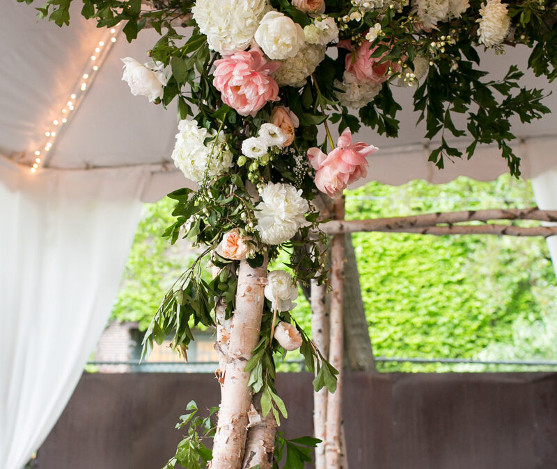 Melanie + Bryan – Romantic Hobbs Building Wedding