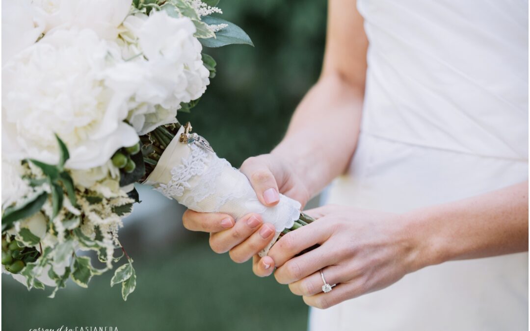 Simple Elegance Classic KC Country Club Wedding