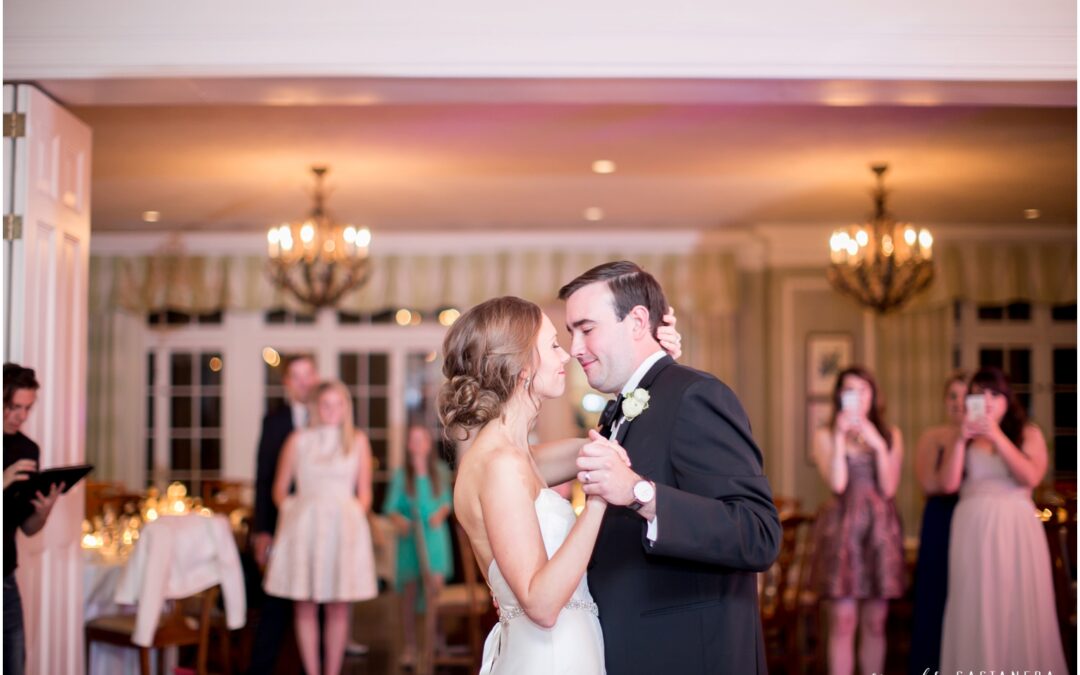 Simple Elegance Classic KC Country Club Wedding