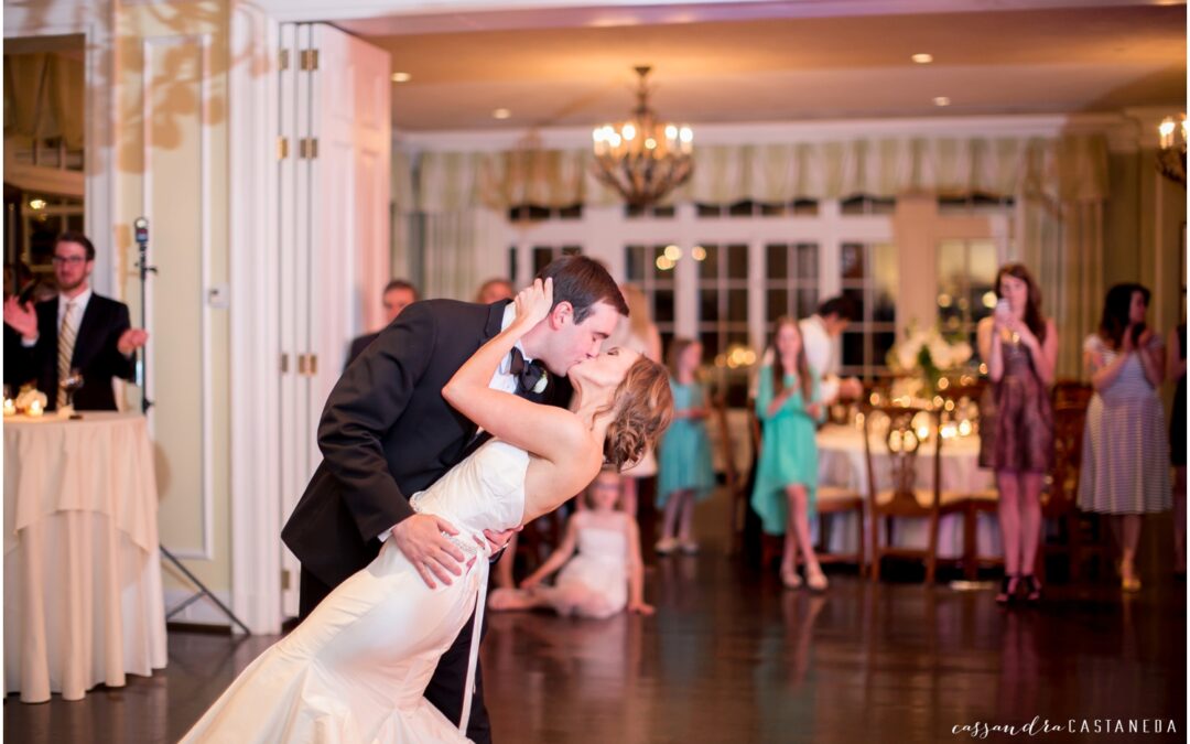 Simple Elegance Classic KC Country Club Wedding