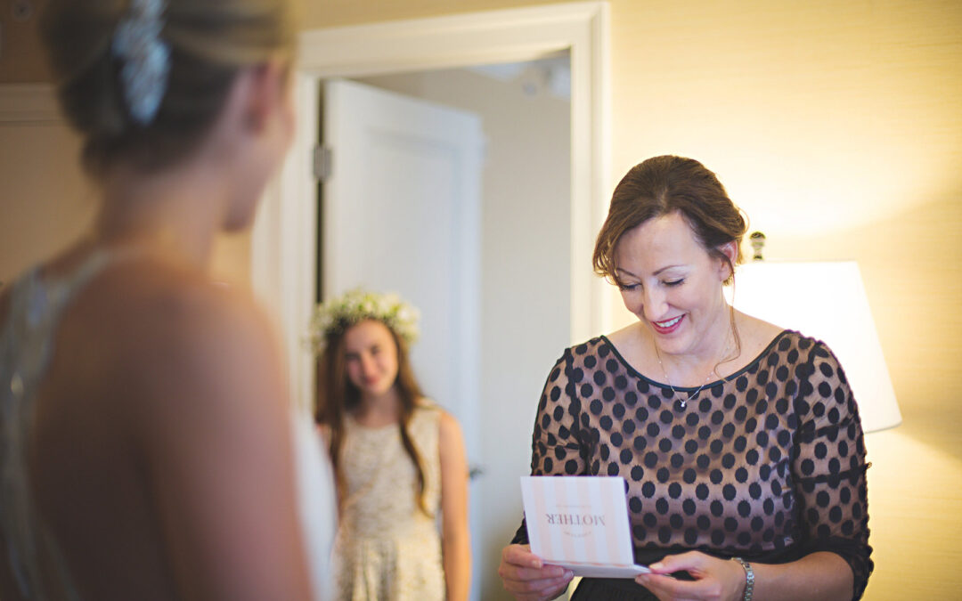 Amanda + Greg – Modern Simple Elegance Wedding