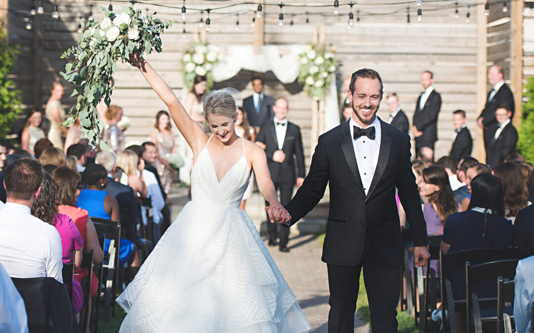 Amanda + Greg – Modern Simple Elegance Wedding