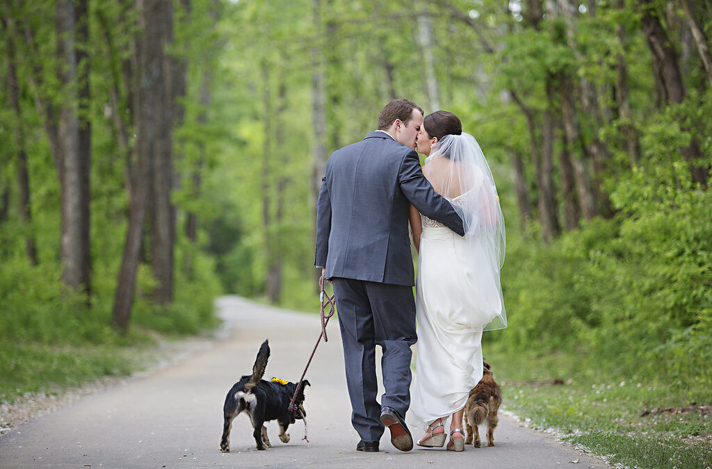 Nicole + Collin – Rustic Hallbrook Country Club Wedding