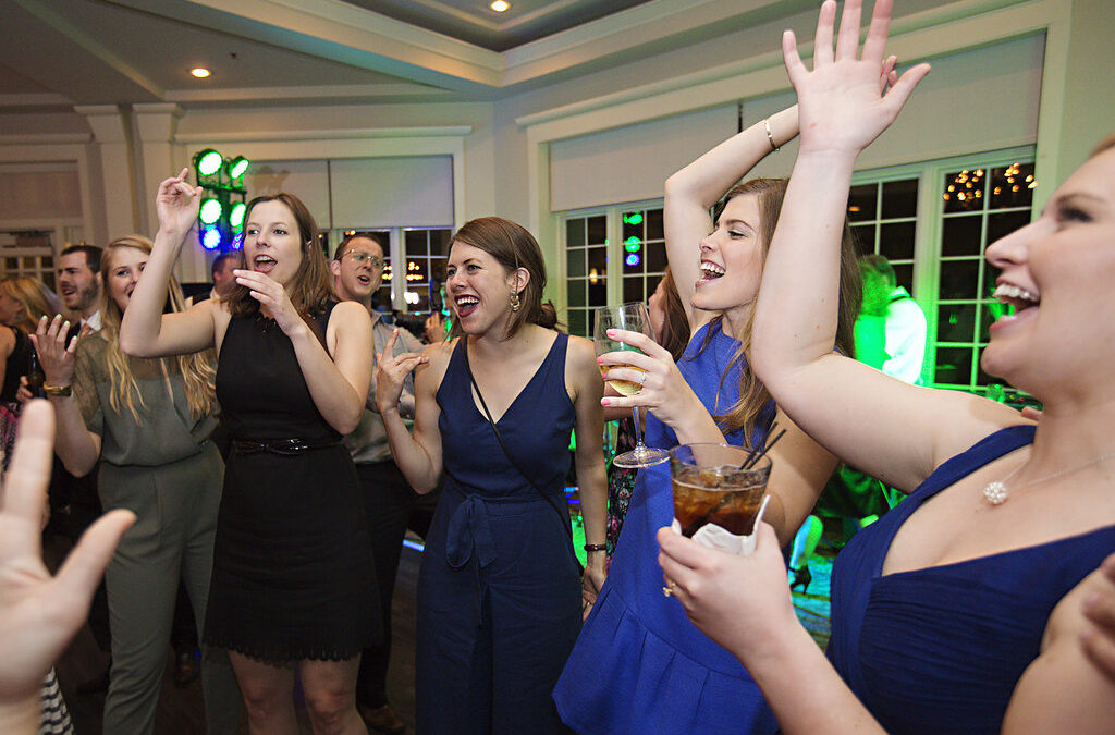 Nicole + Collin – Rustic Hallbrook Country Club Wedding
