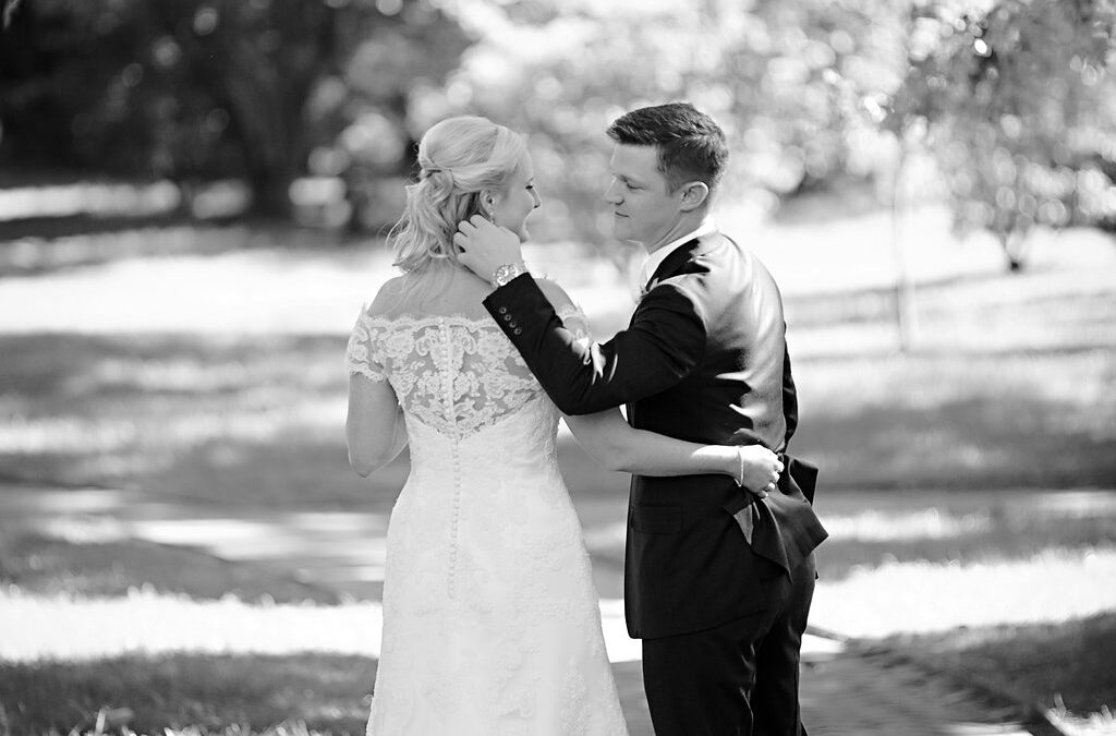 Morgan + Matt – Fairytail Courtyard Wedding