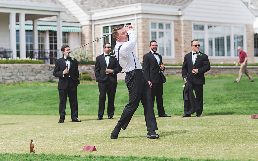 Linda + Matt – Classic KC Country Club Wedding