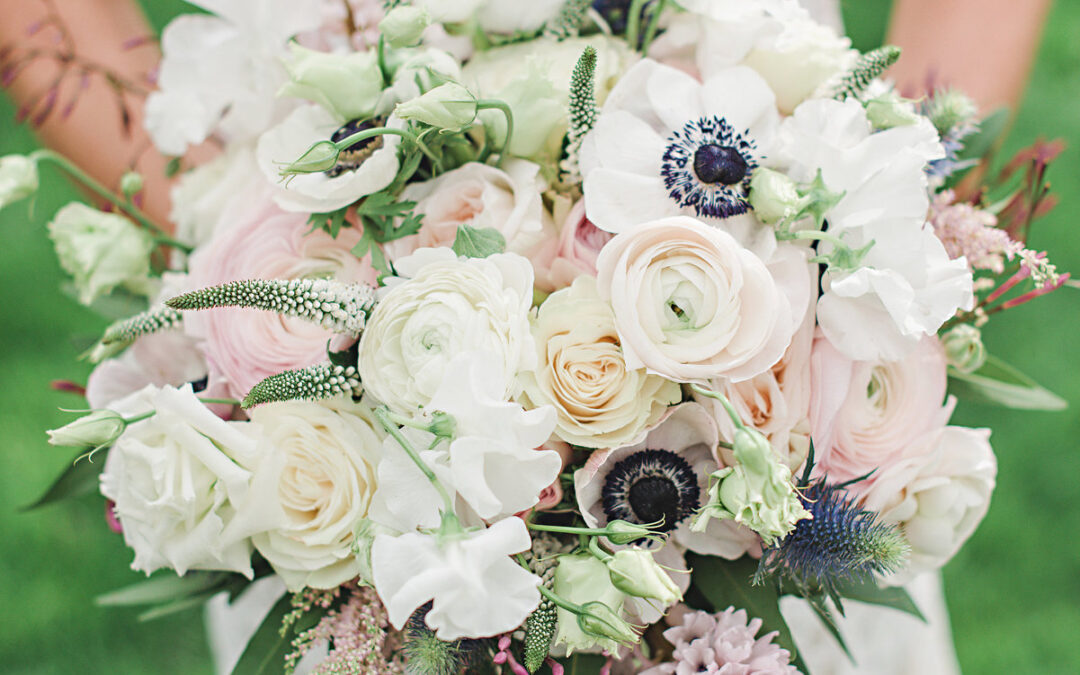 Linda + Matt – Classic KC Country Club Wedding