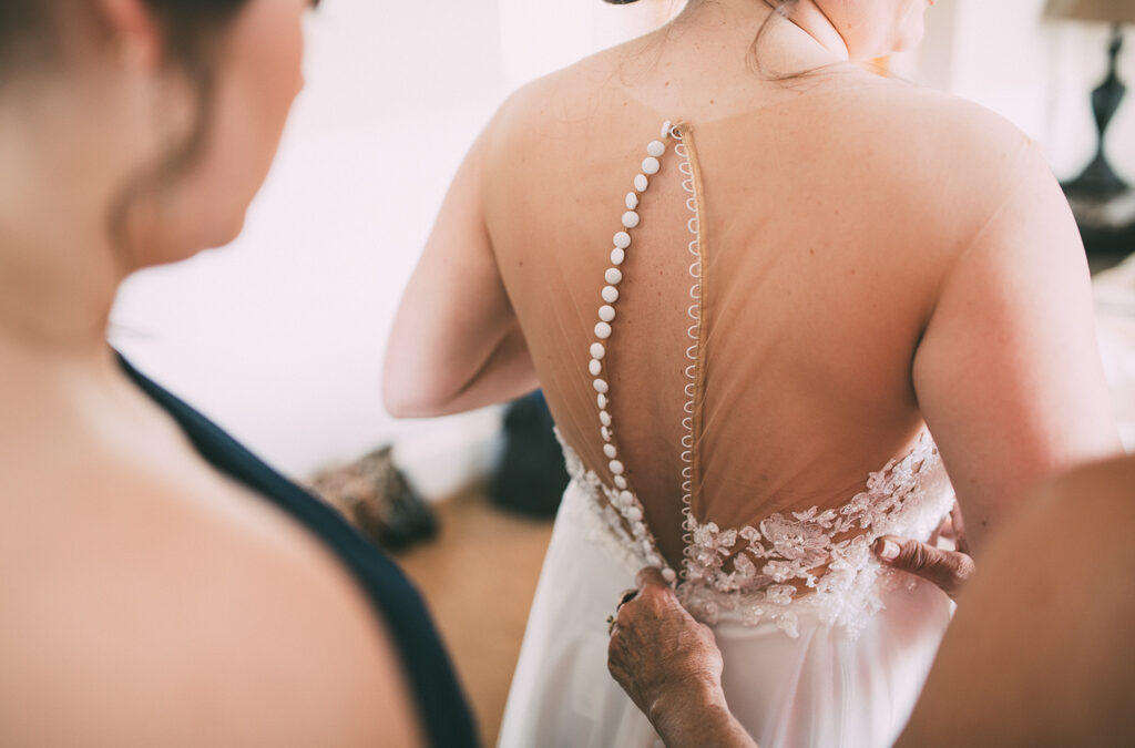 Sarah + Matt – Charming Lawrence Wedding