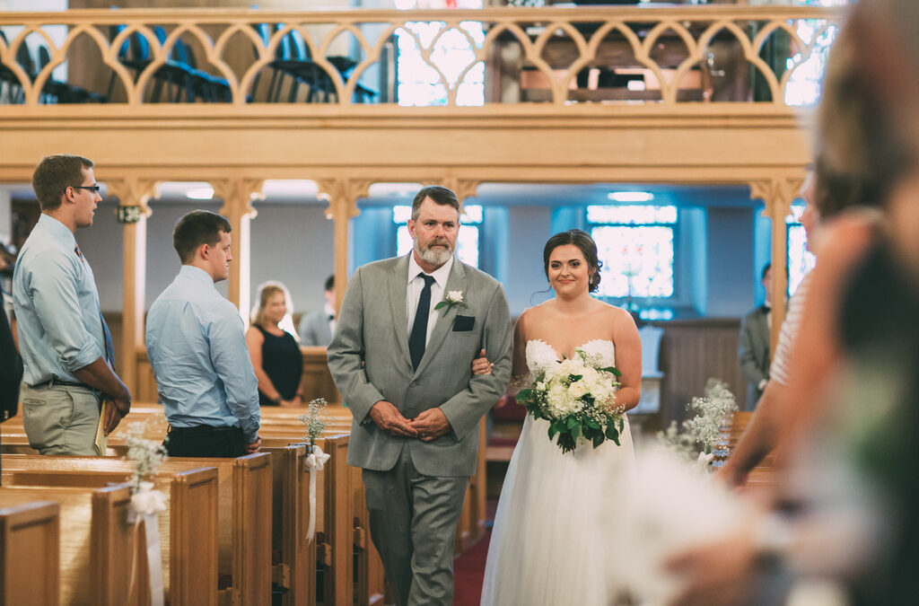 Sarah + Matt – Charming Lawrence Wedding