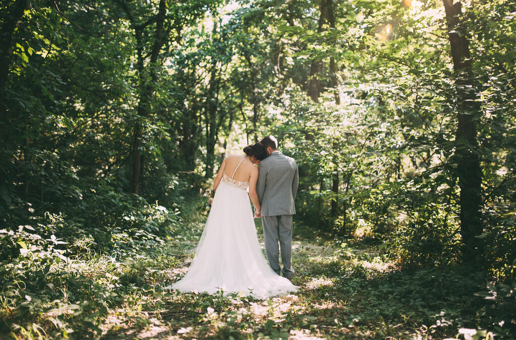 Sarah + Matt – Charming Lawrence Wedding