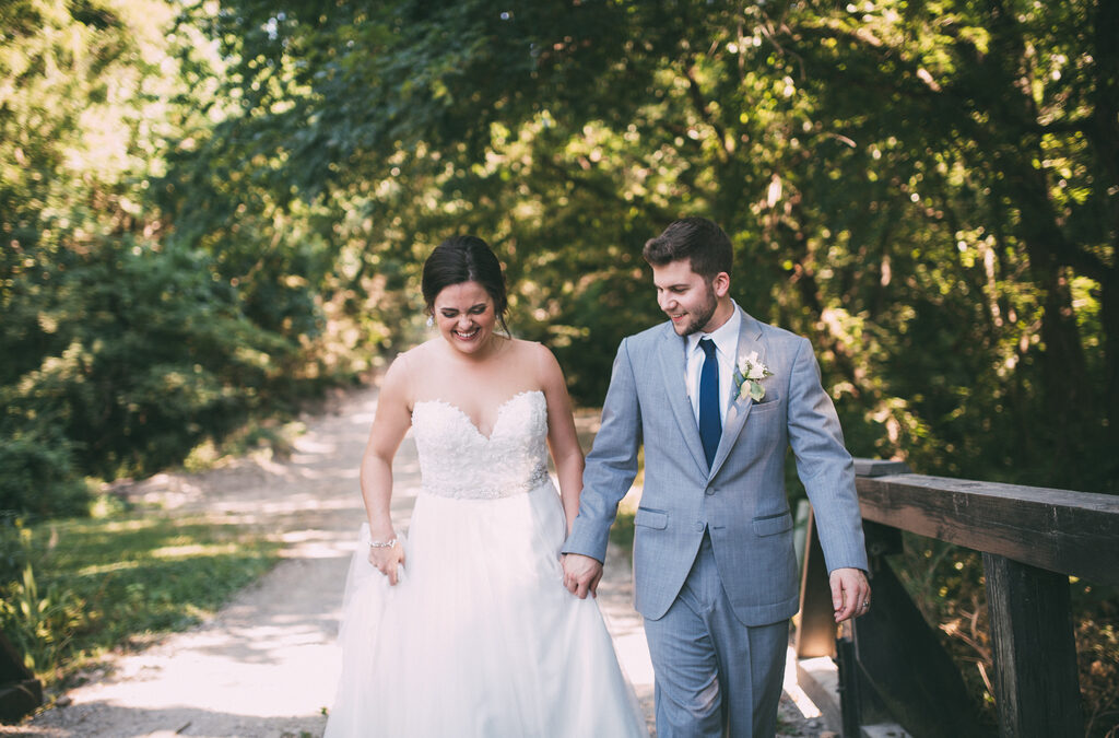 Sarah + Matt – Charming Lawrence Wedding