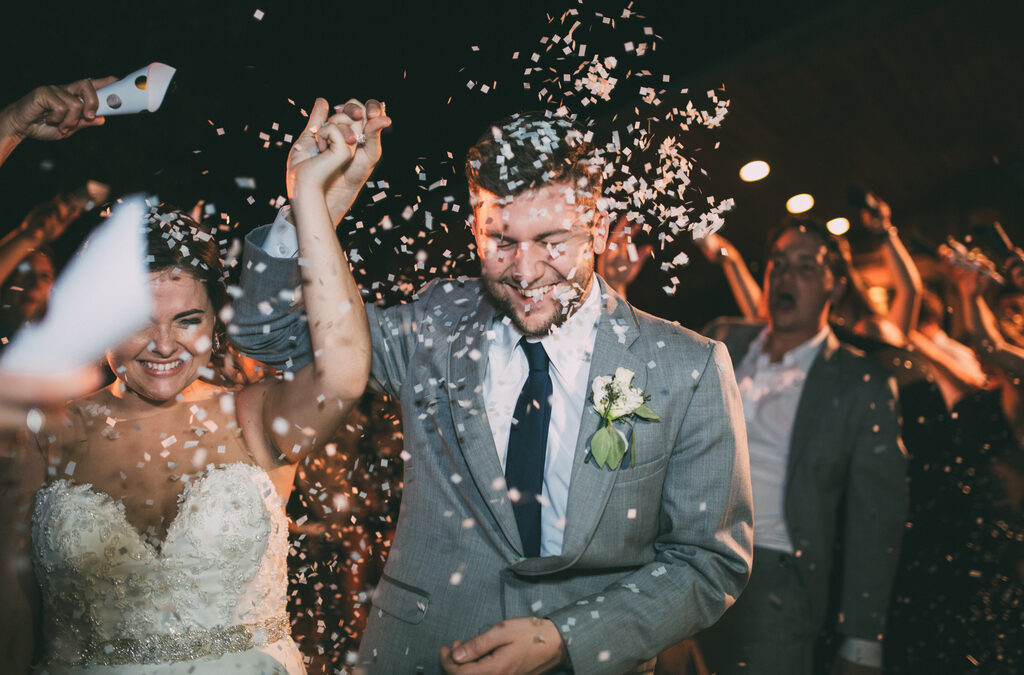 Sarah + Matt – Charming Lawrence Wedding