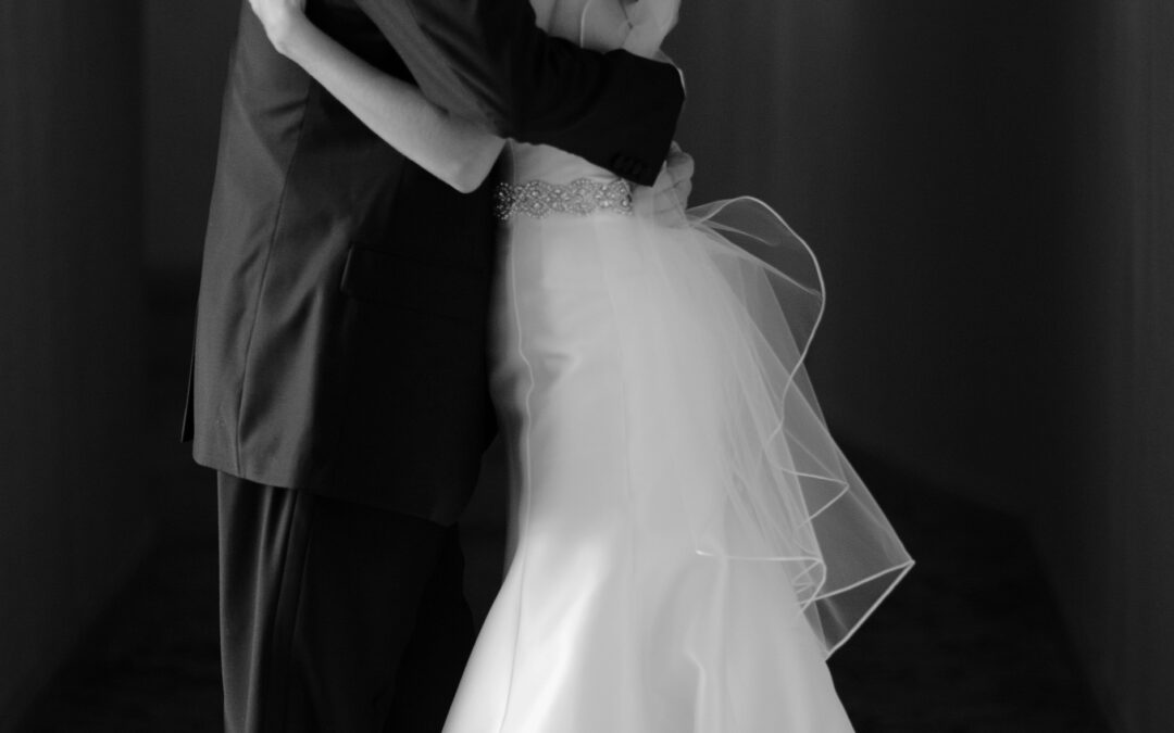 Kansas City Real Wedding – Paige + Morgan – Simple Elegance Wedding Coordination