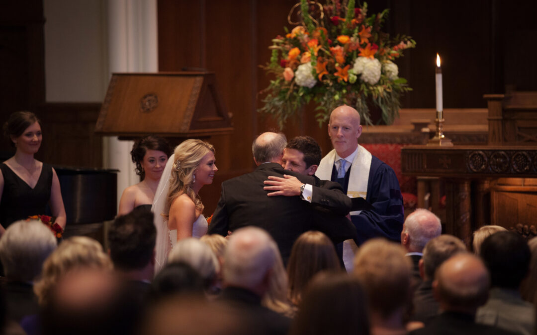 Kansas City Real Wedding – Paige + Morgan – Simple Elegance Wedding Coordination
