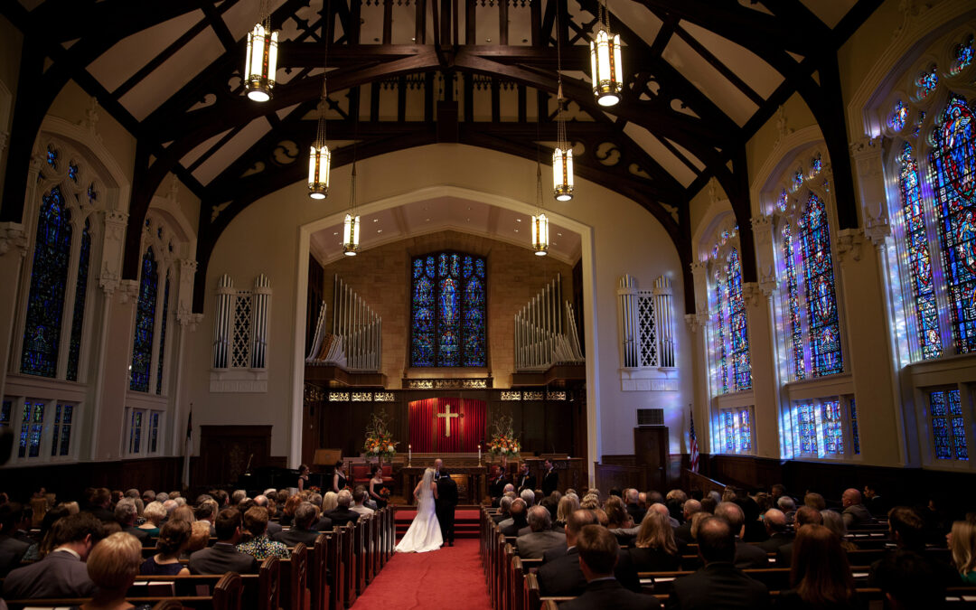 Kansas City Real Wedding – Paige + Morgan – Simple Elegance Wedding Coordination