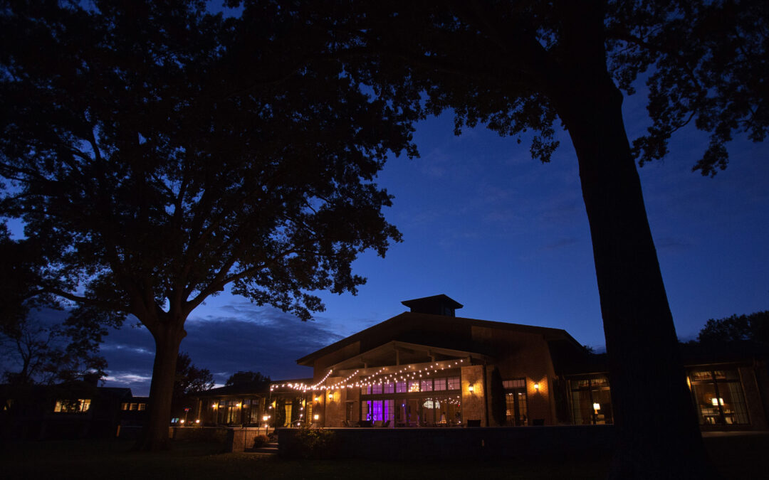 Kansas City Real Wedding – Paige + Morgan – Simple Elegance Wedding Coordination
