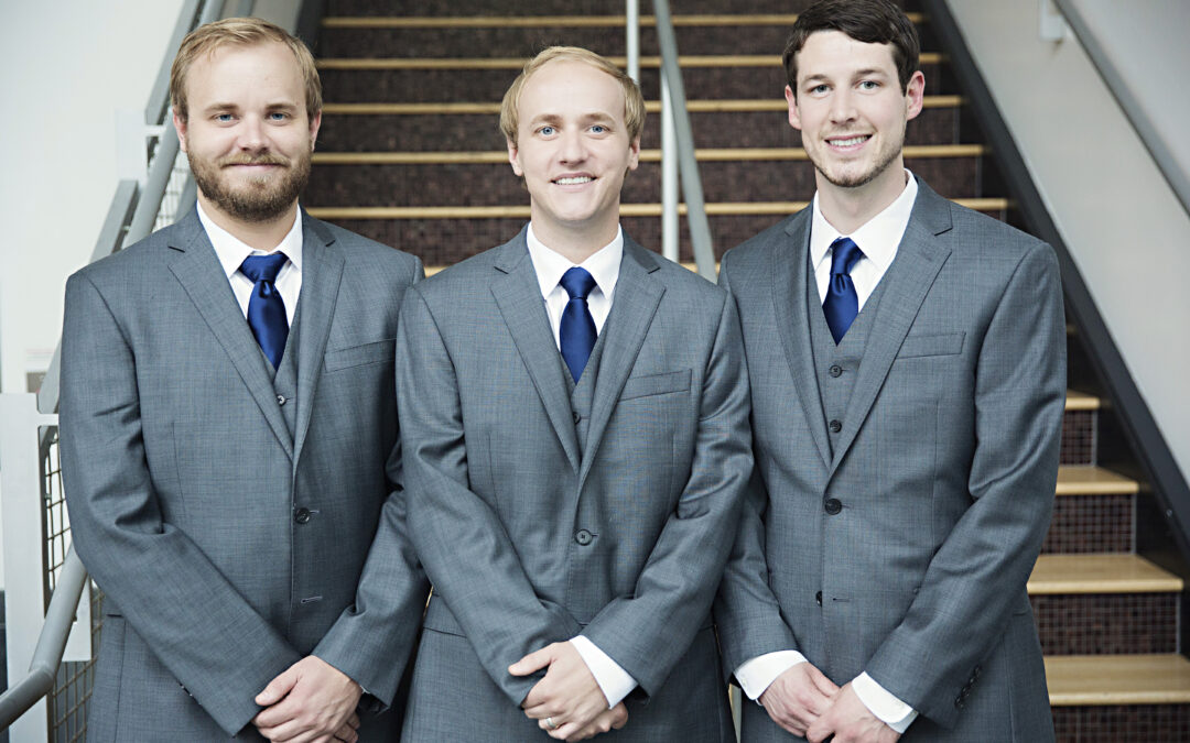 Ashley + Kevin – Modern Kansas City Reception